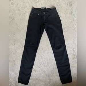 woman’s jeans